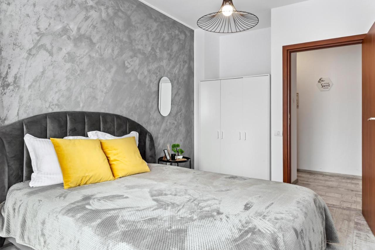 Cozy Special City Center - Old Town Apartment With Terrace Бухарест Екстер'єр фото