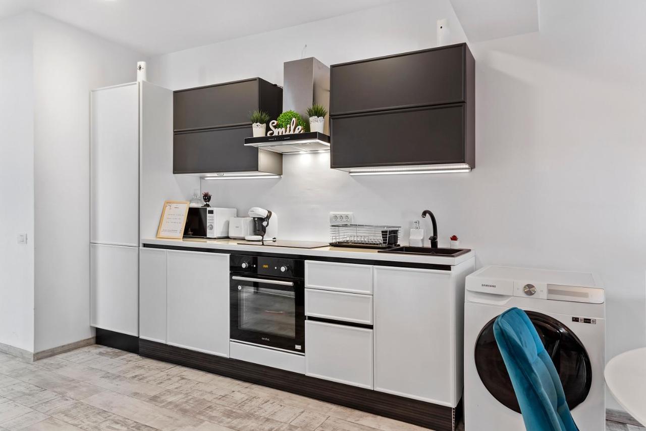 Cozy Special City Center - Old Town Apartment With Terrace Бухарест Екстер'єр фото