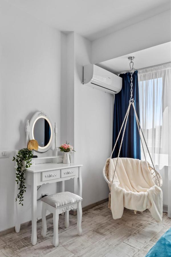 Cozy Special City Center - Old Town Apartment With Terrace Бухарест Екстер'єр фото